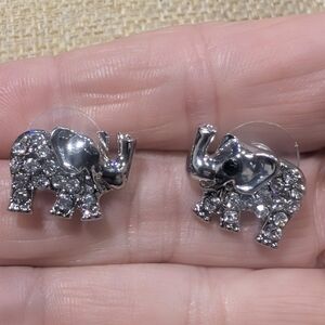 Rhinestone Elephant Pierced Stud Fashion Earrings